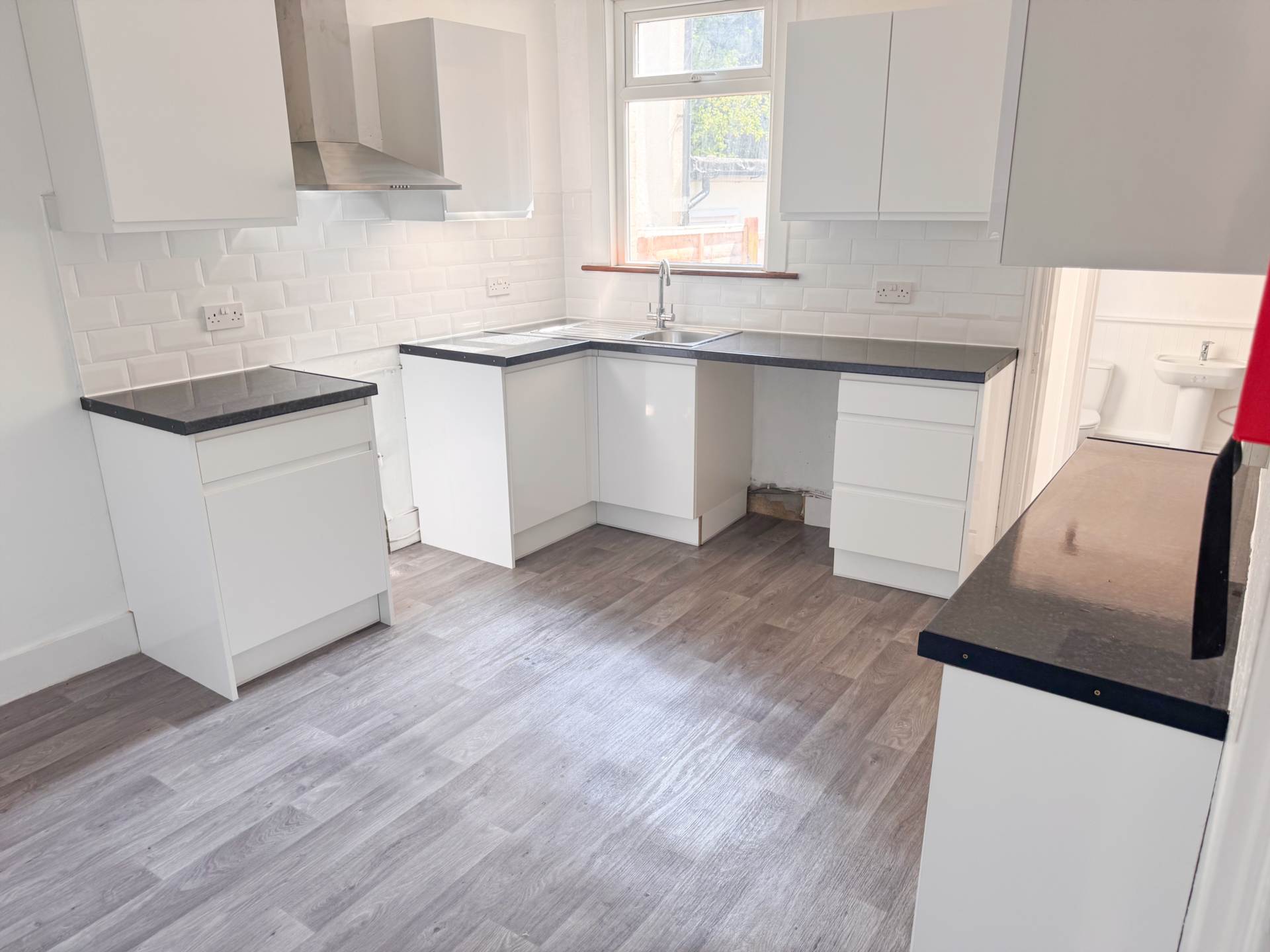 Additional Property Image 3 bedroom Terraced to rent in Chatham 4