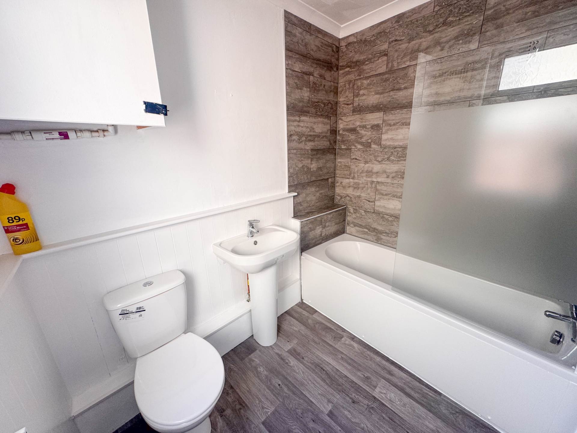 Additional Property Image 3 bedroom Terraced to rent in Chatham 5