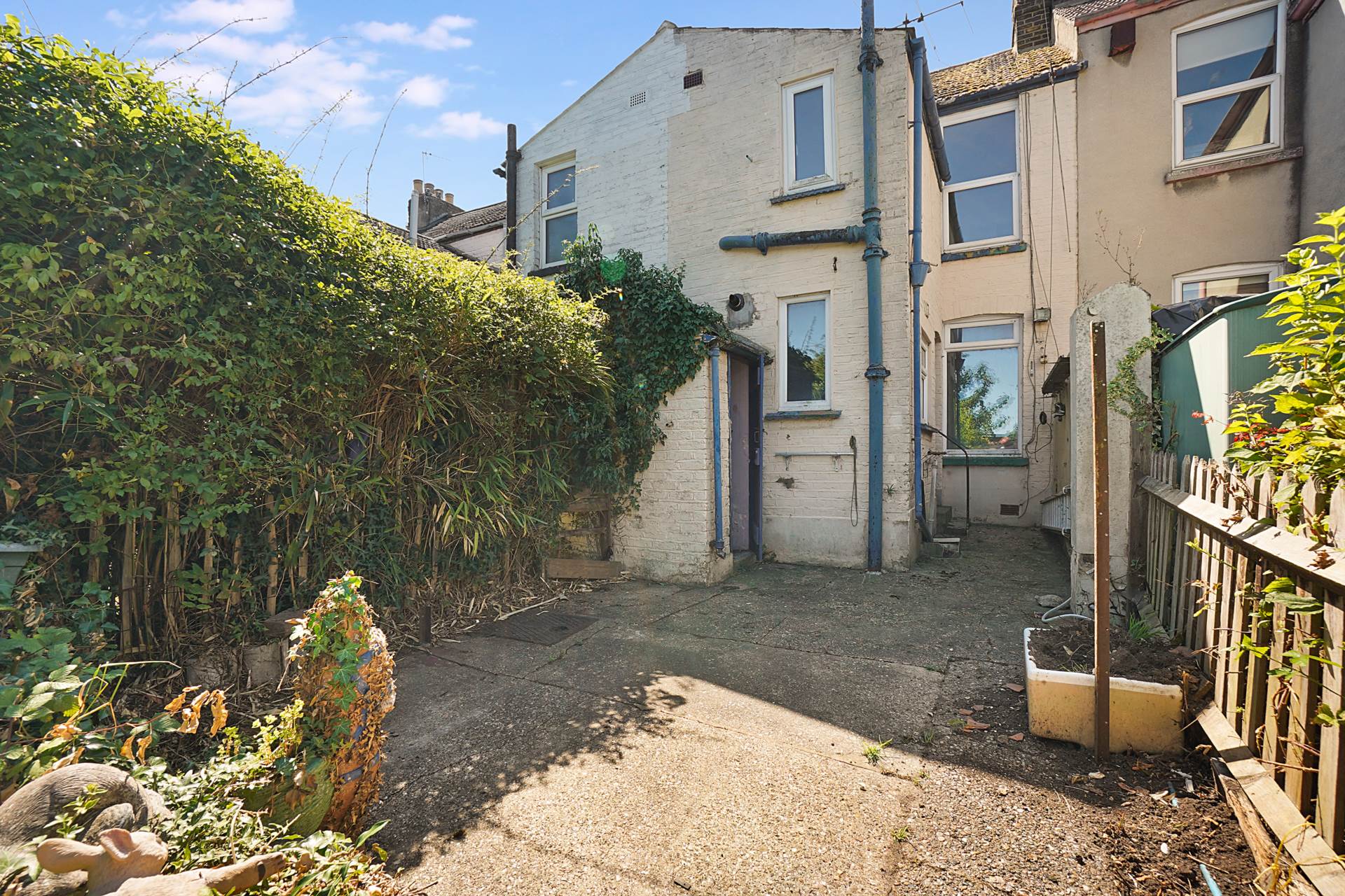 Additional Property Image 2 bedroom Terraced for sale in Gillingham 14