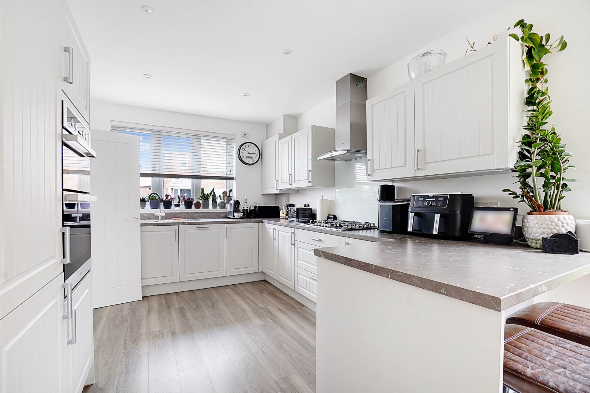 Additional Property Image 4 bedroom Detached for sale in Rochester 6