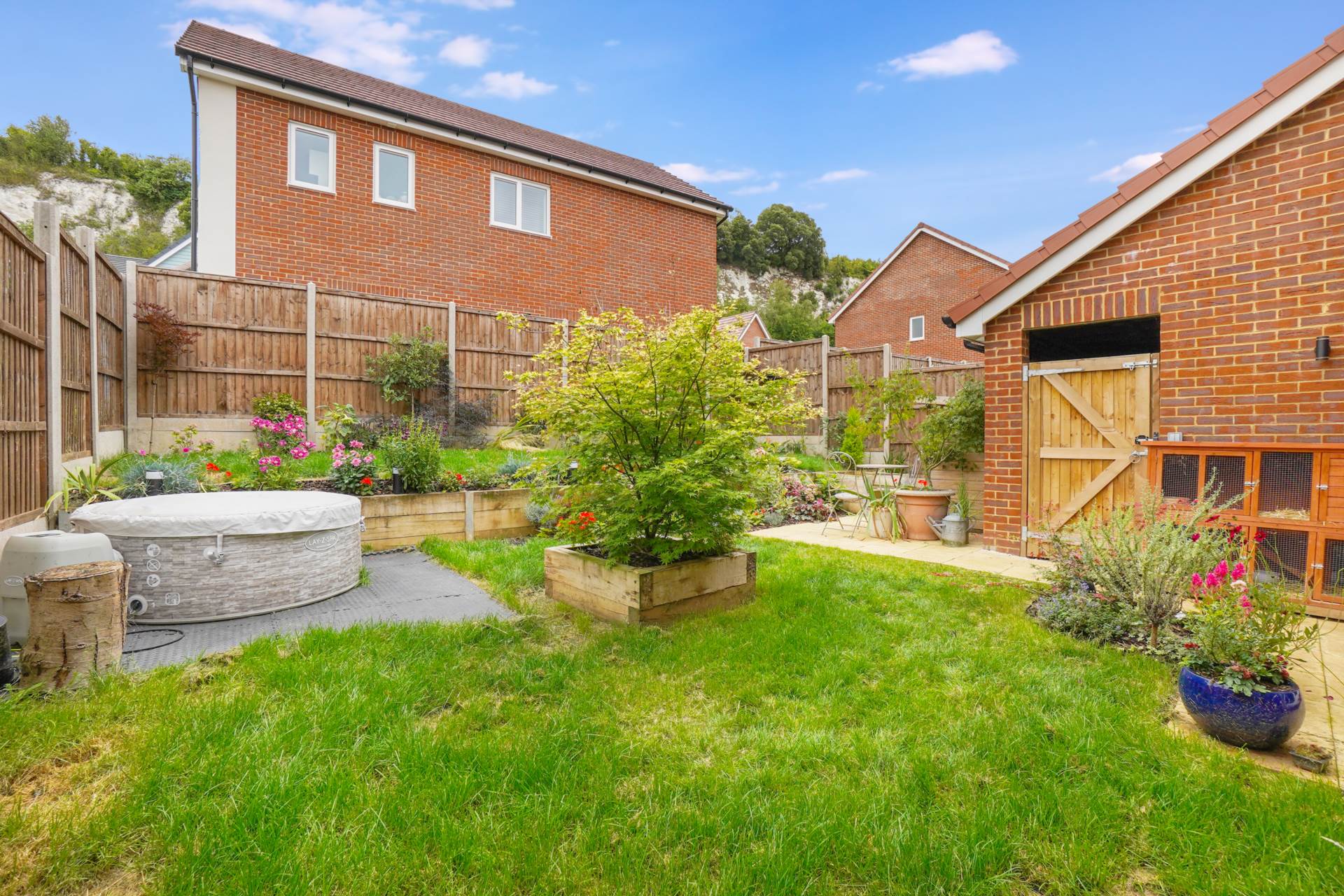 Additional Property Image 4 bedroom Detached for sale in Rochester 19