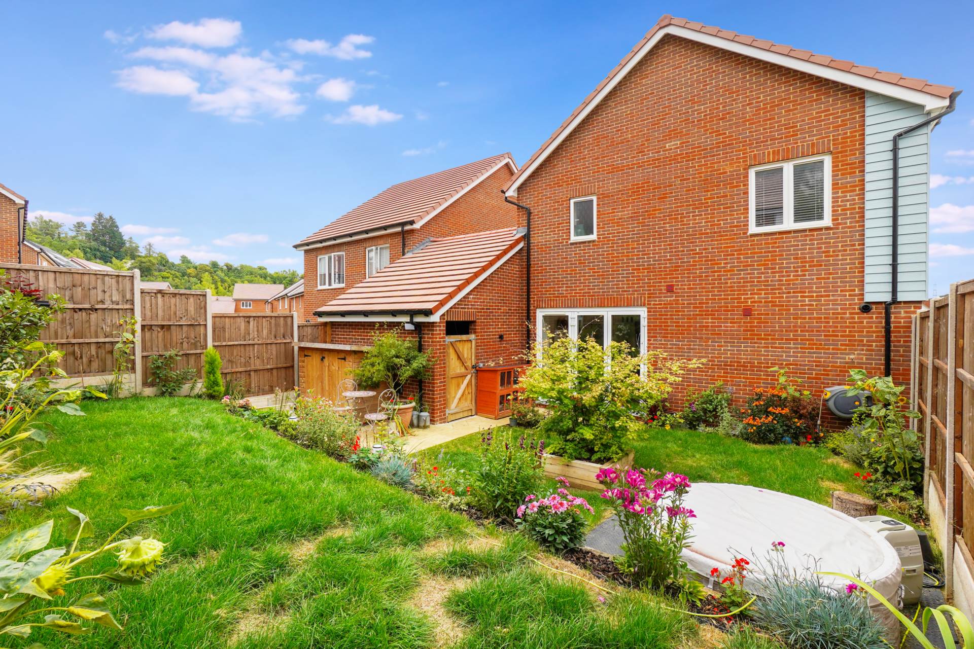 Additional Property Image 4 bedroom Detached for sale in Rochester 24