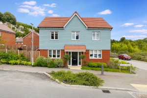 4 bedroom Detached for sale in Rochester