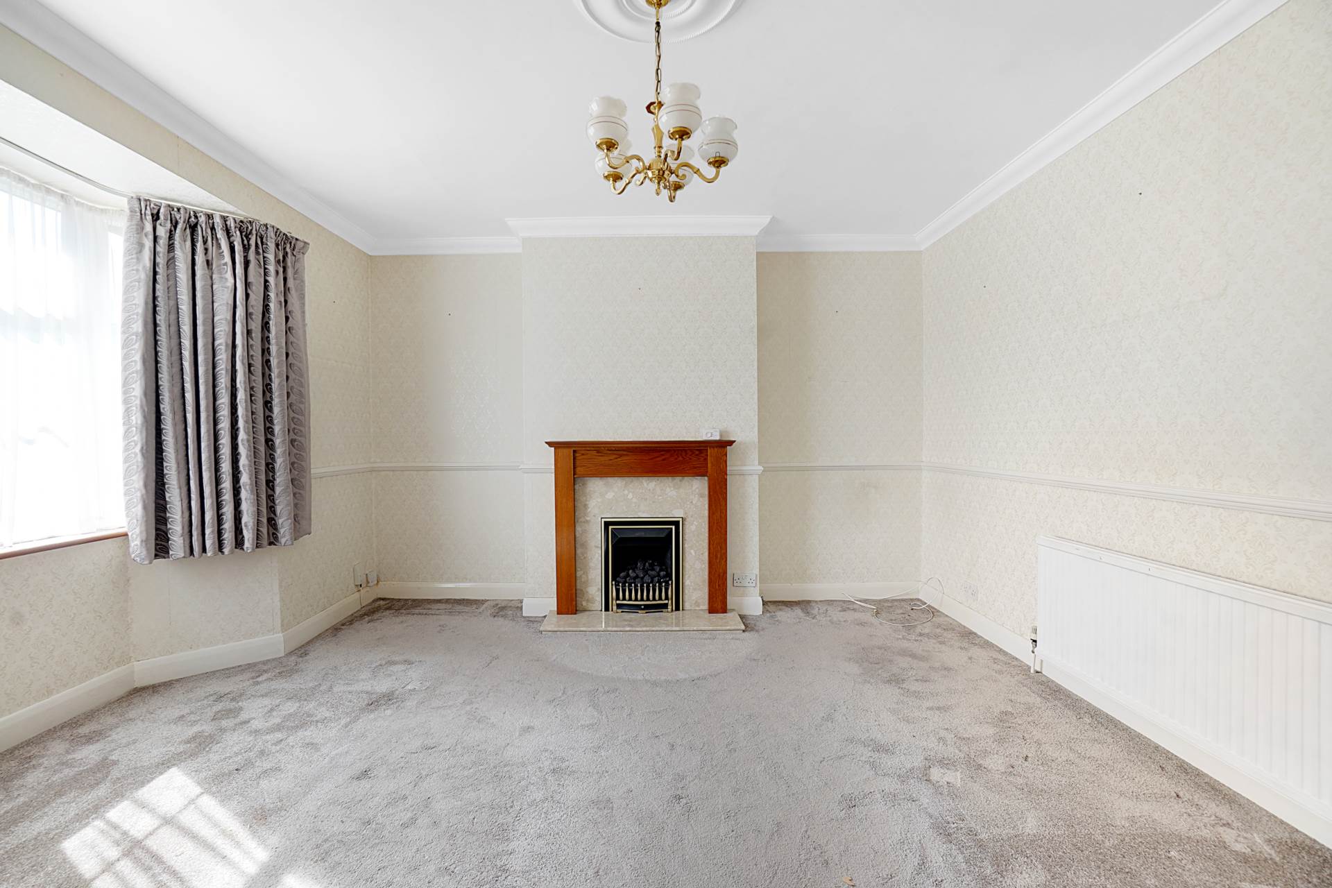 Additional Property Image 3 bedroom Semi Detached Bungalow for sale in Gillingham 9