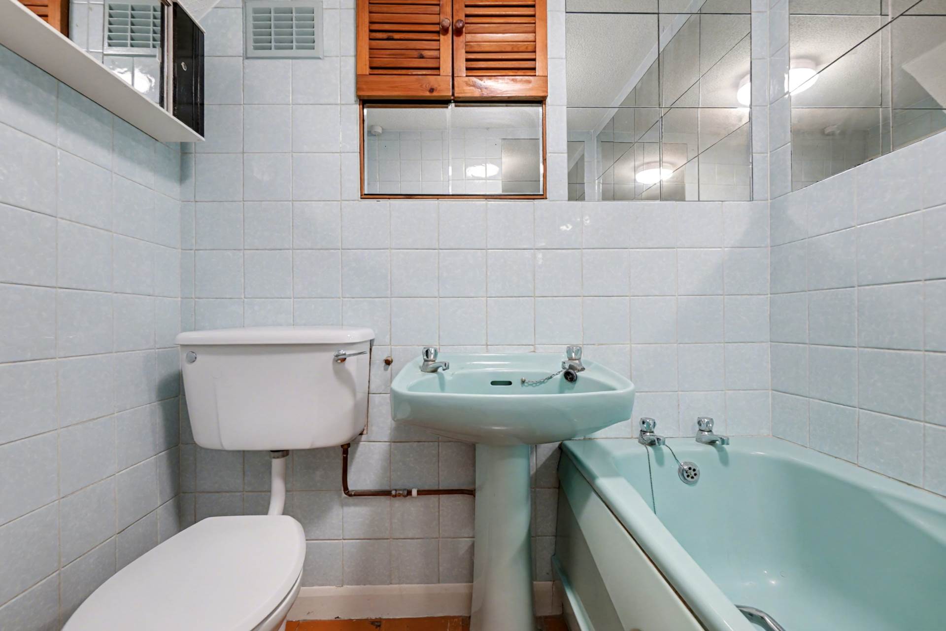 Additional Property Image 3 bedroom Semi Detached for sale in Rochester 3