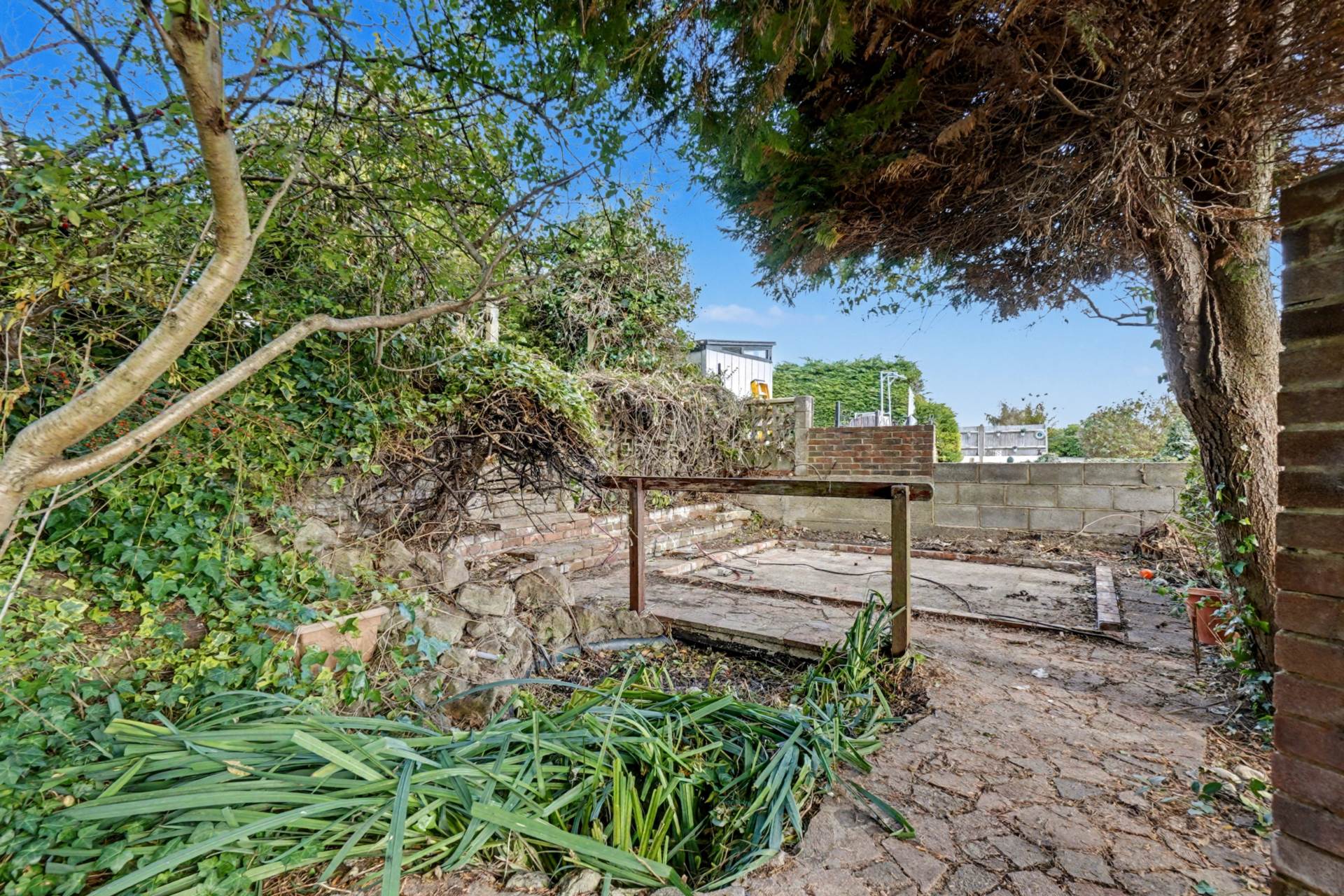 Additional Property Image 3 bedroom Semi Detached for sale in Rochester 15