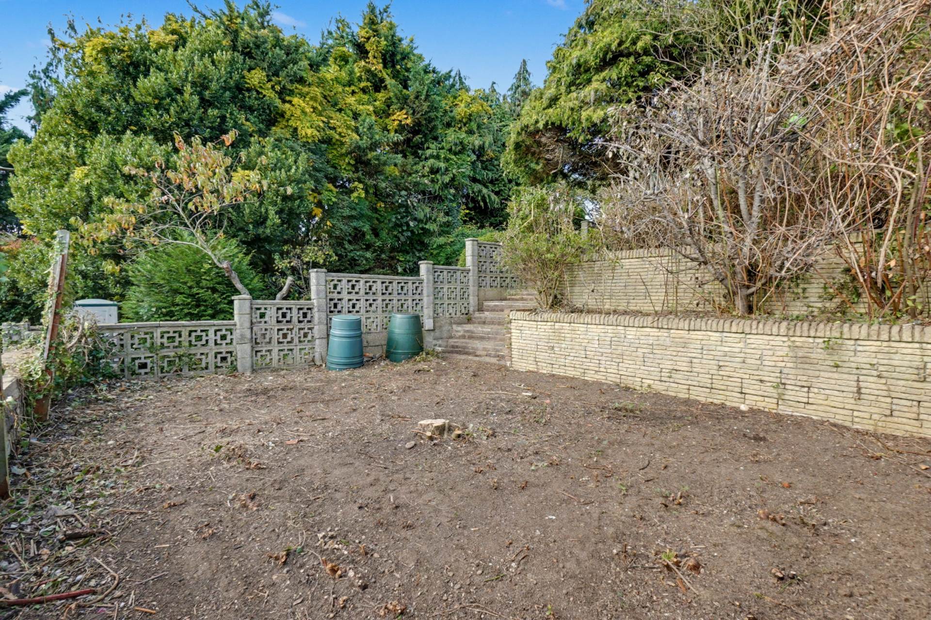 Additional Property Image 3 bedroom Semi Detached for sale in Rochester 16