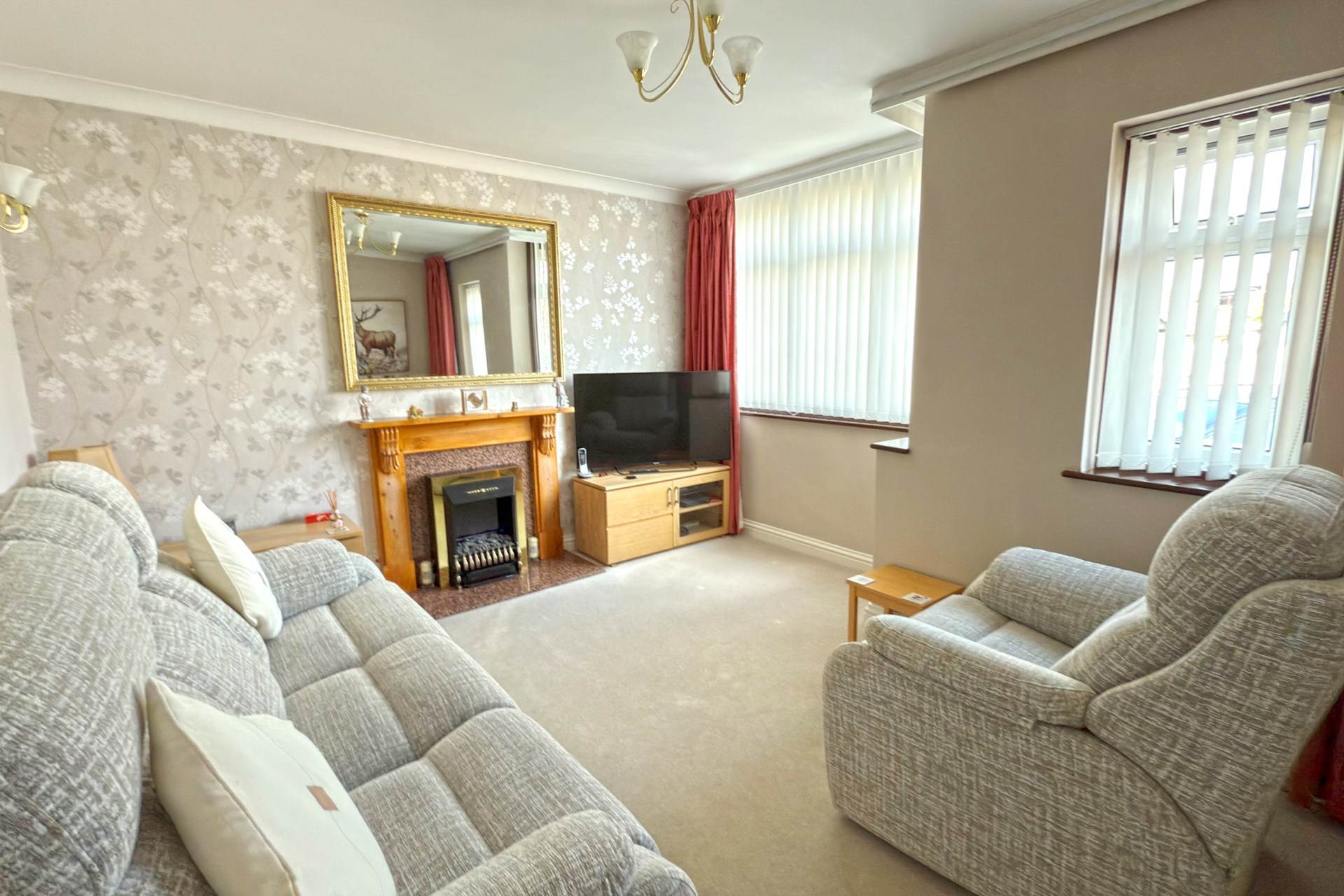 Additional Property Image 3 bedroom Semi Detached for sale in Watford 2