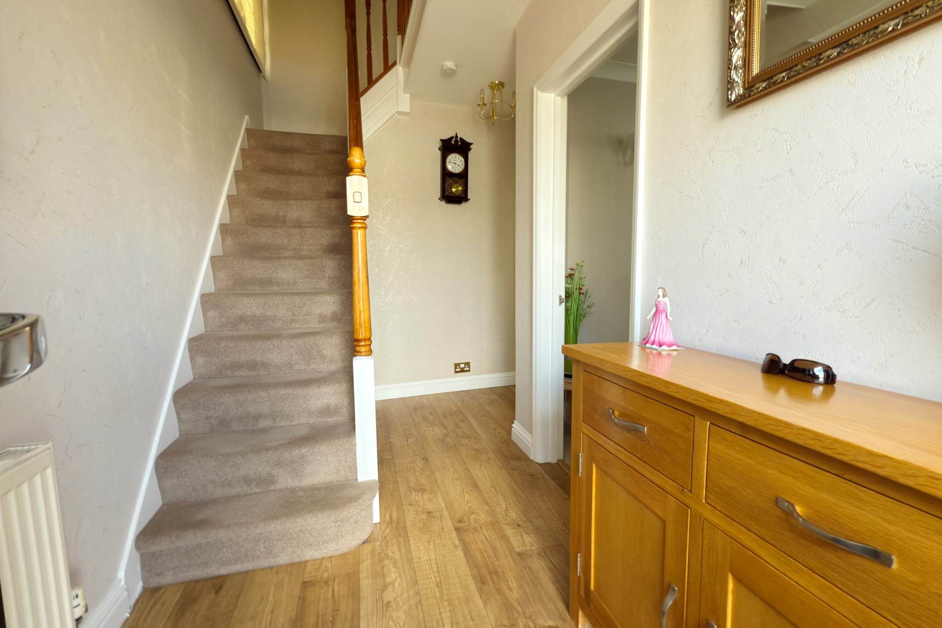 Additional Property Image 3 bedroom Semi Detached for sale in Watford 4