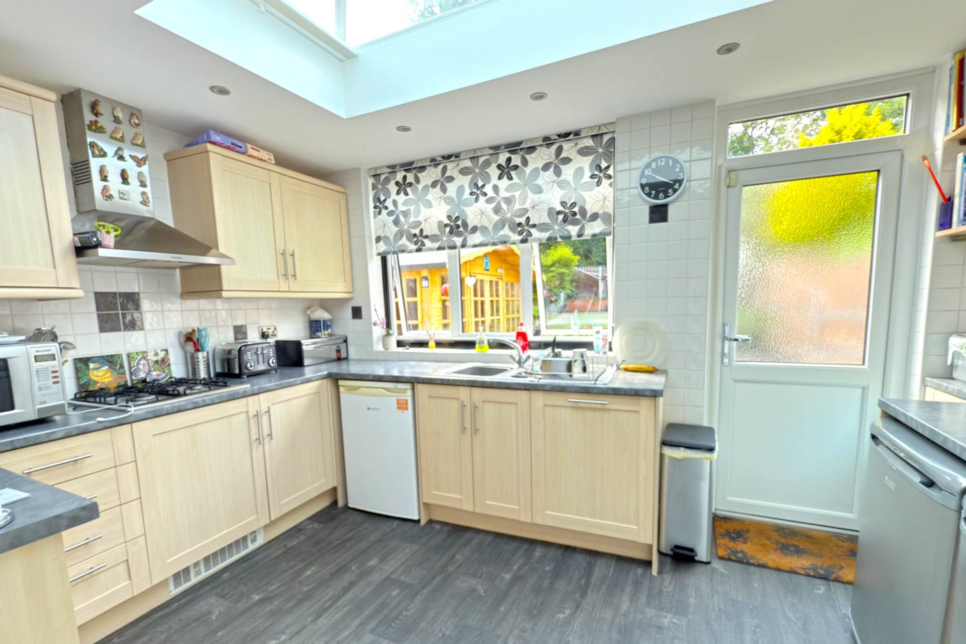 Additional Property Image 3 bedroom Semi Detached for sale in Watford 6