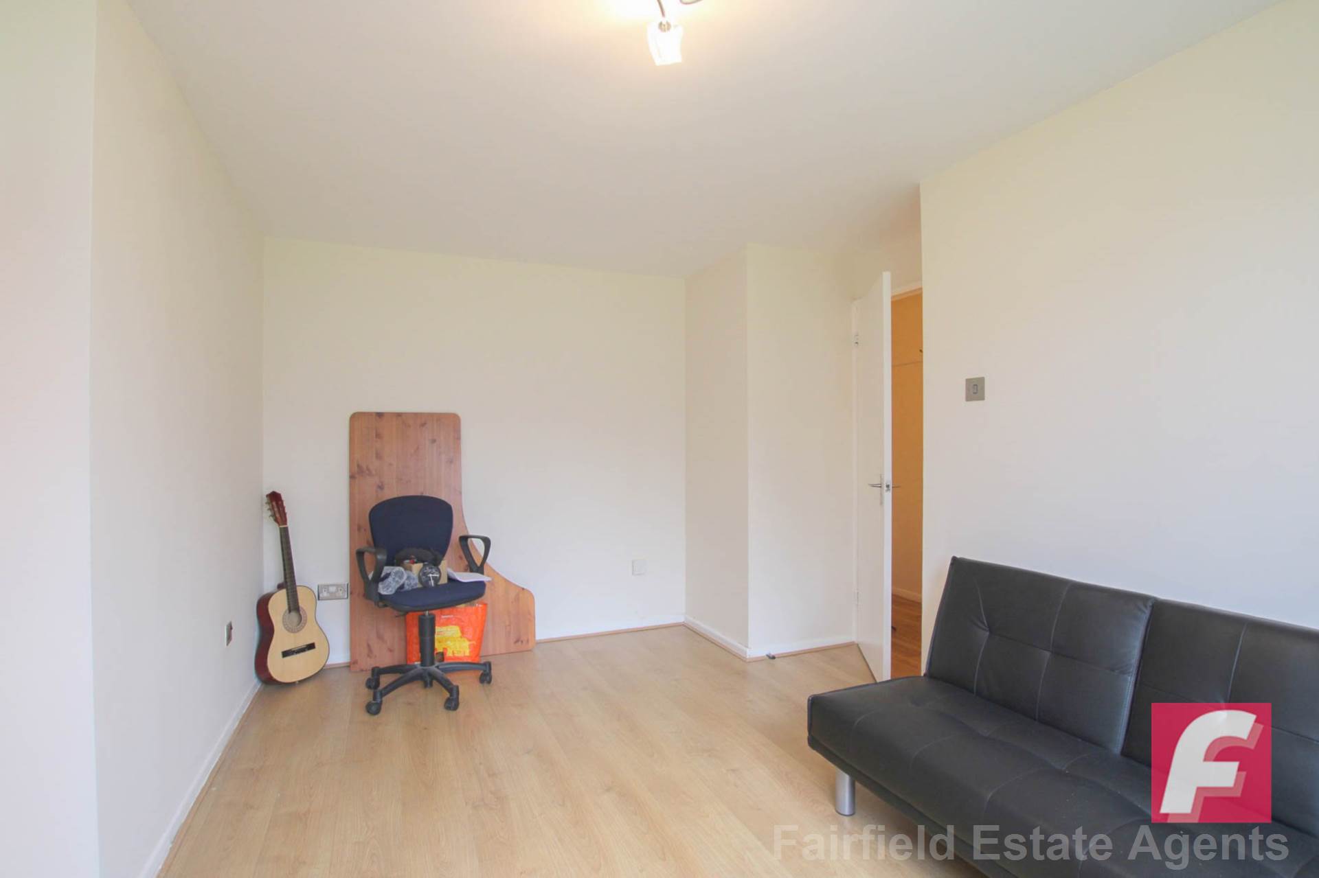 Additional Property Image 1 bedroom Studio to rent in Watford 4
