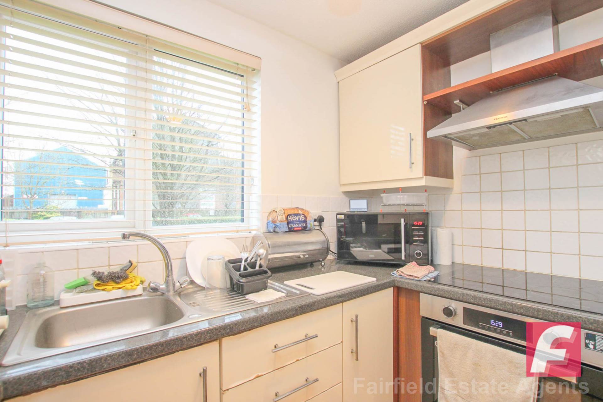 Additional Property Image 1 bedroom Studio to rent in Watford 6