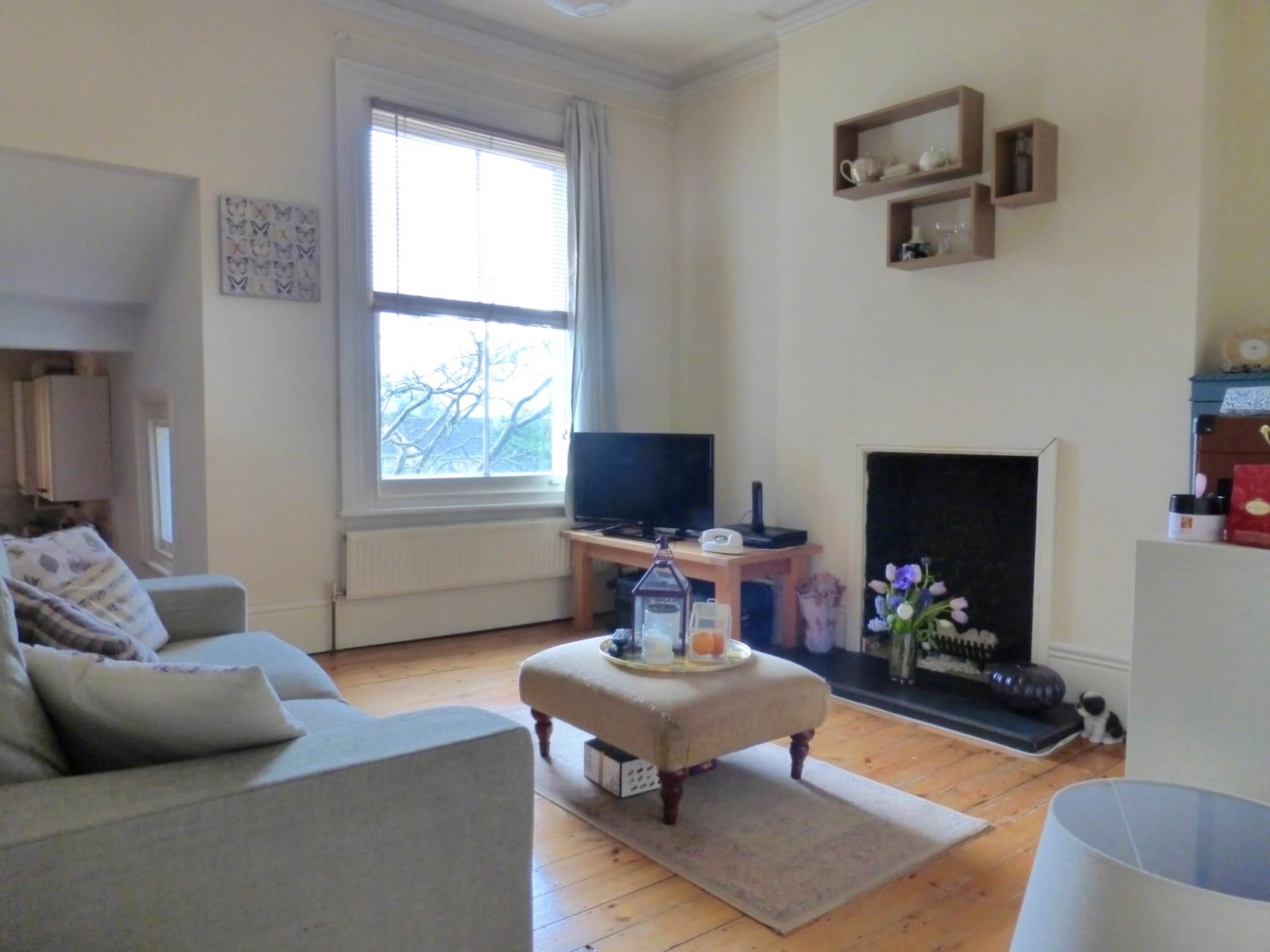 Additional Property Image 1 bedroom Flat to rent in Bushey 2
