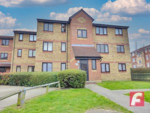 1 bedroom Studio to rent in Watford