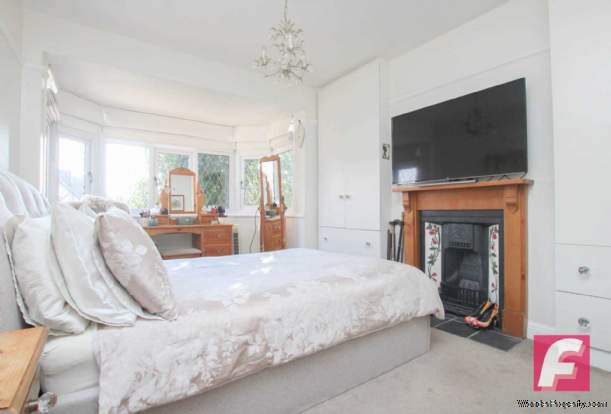 Additional Property Image 5 bedroom Semi Detached for sale in Watford 9