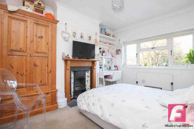 Additional Property Image 5 bedroom Semi Detached for sale in Watford 10