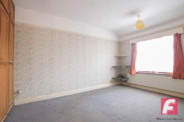 Additional Property Image 3 bedroom Semi Detached for sale in Rickmansworth 5