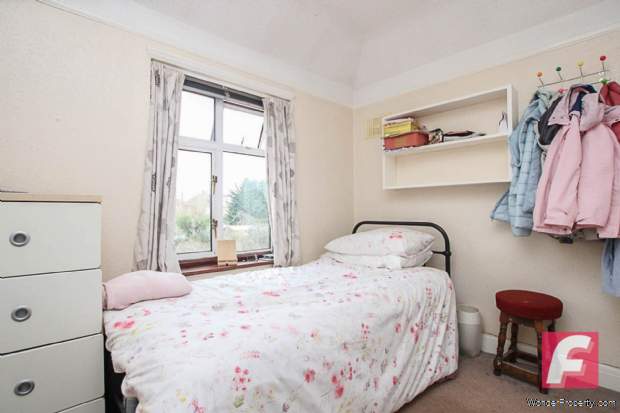 Additional Property Image 3 bedroom Semi Detached for sale in Rickmansworth 8