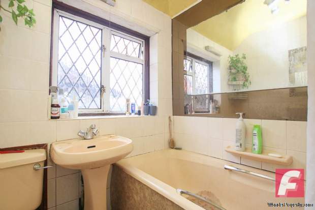 Additional Property Image 3 bedroom Semi Detached for sale in Rickmansworth 9