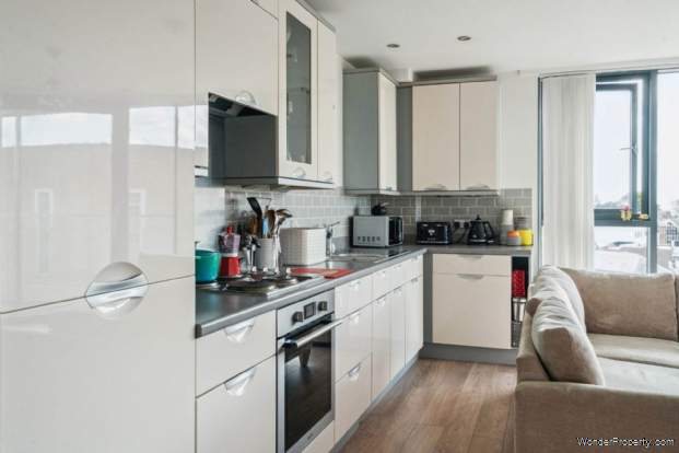 Additional Property Image 2 bedroom Apartment for sale in Watford 3