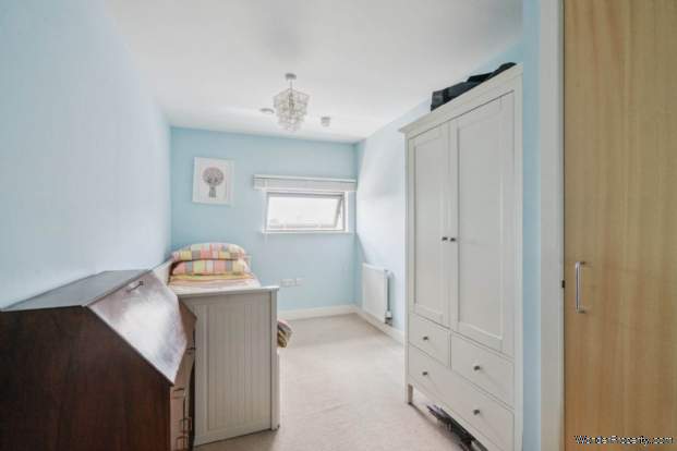 Additional Property Image 2 bedroom Apartment for sale in Watford 7