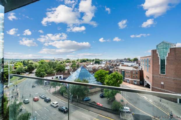 Additional Property Image 2 bedroom Apartment for sale in Watford 10