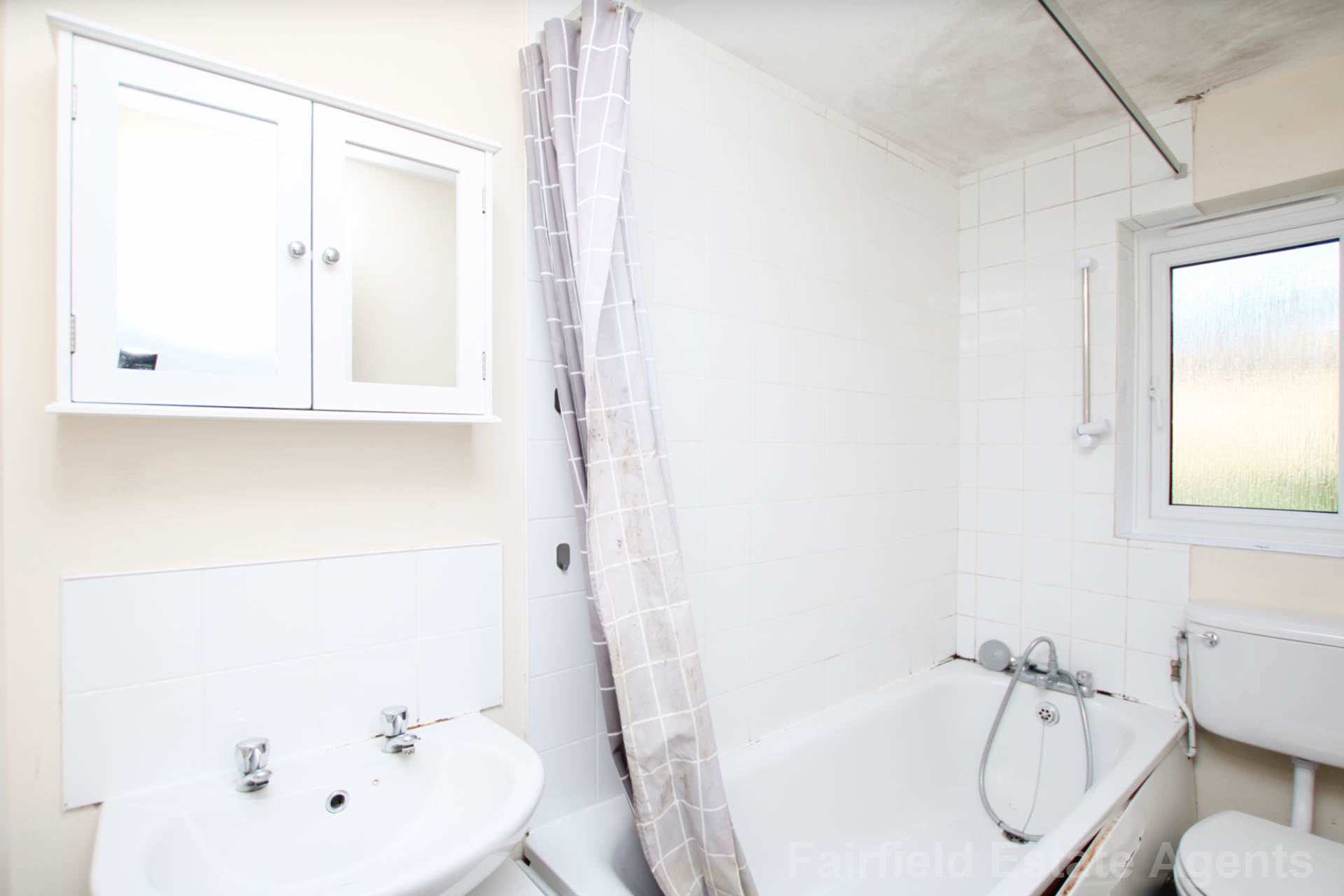 Additional Property Image 1 bedroom Studio to rent in Watford 7