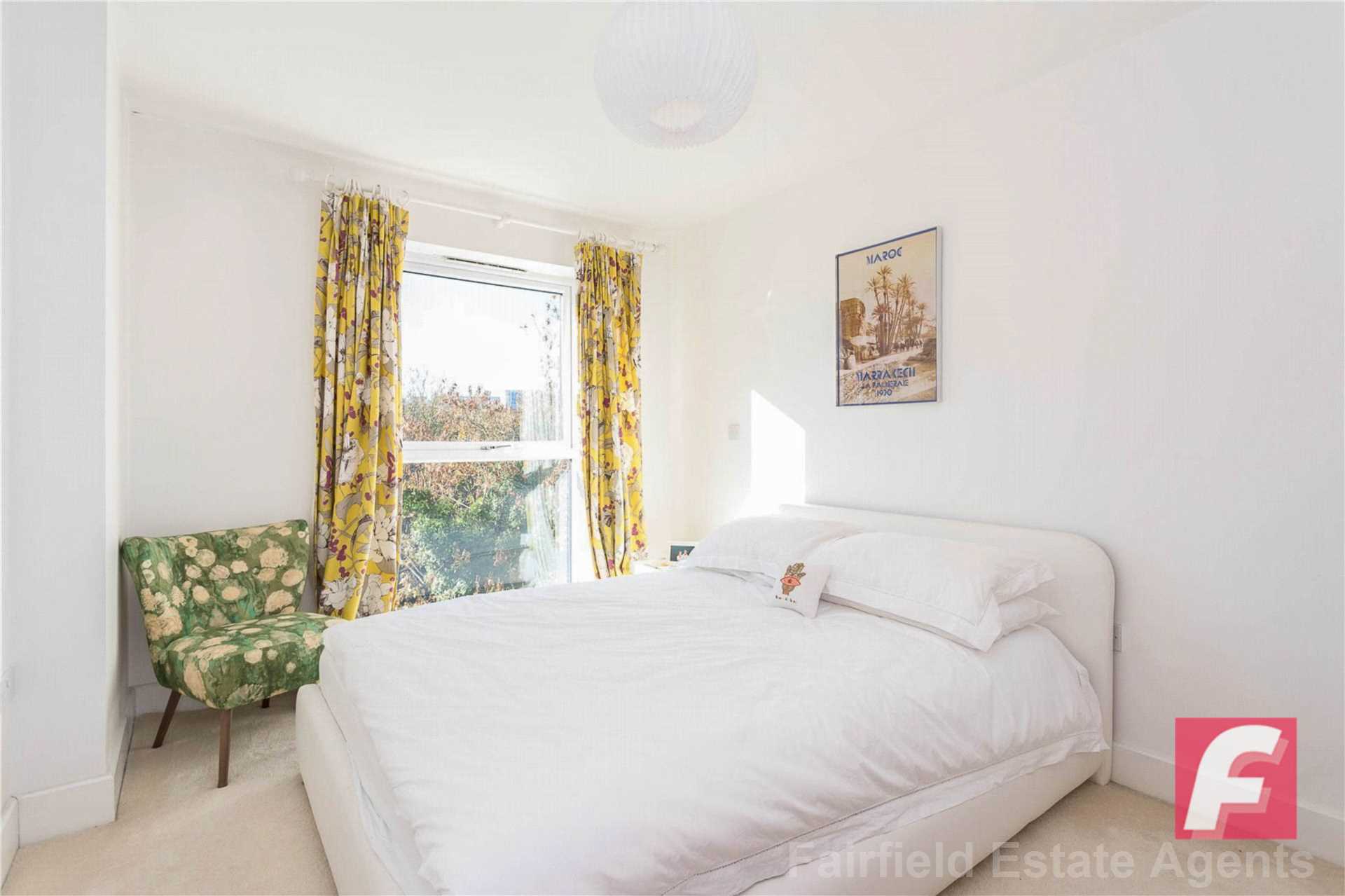 Additional Property Image 2 bedroom Flat for sale in Nash Mills Wharf 6