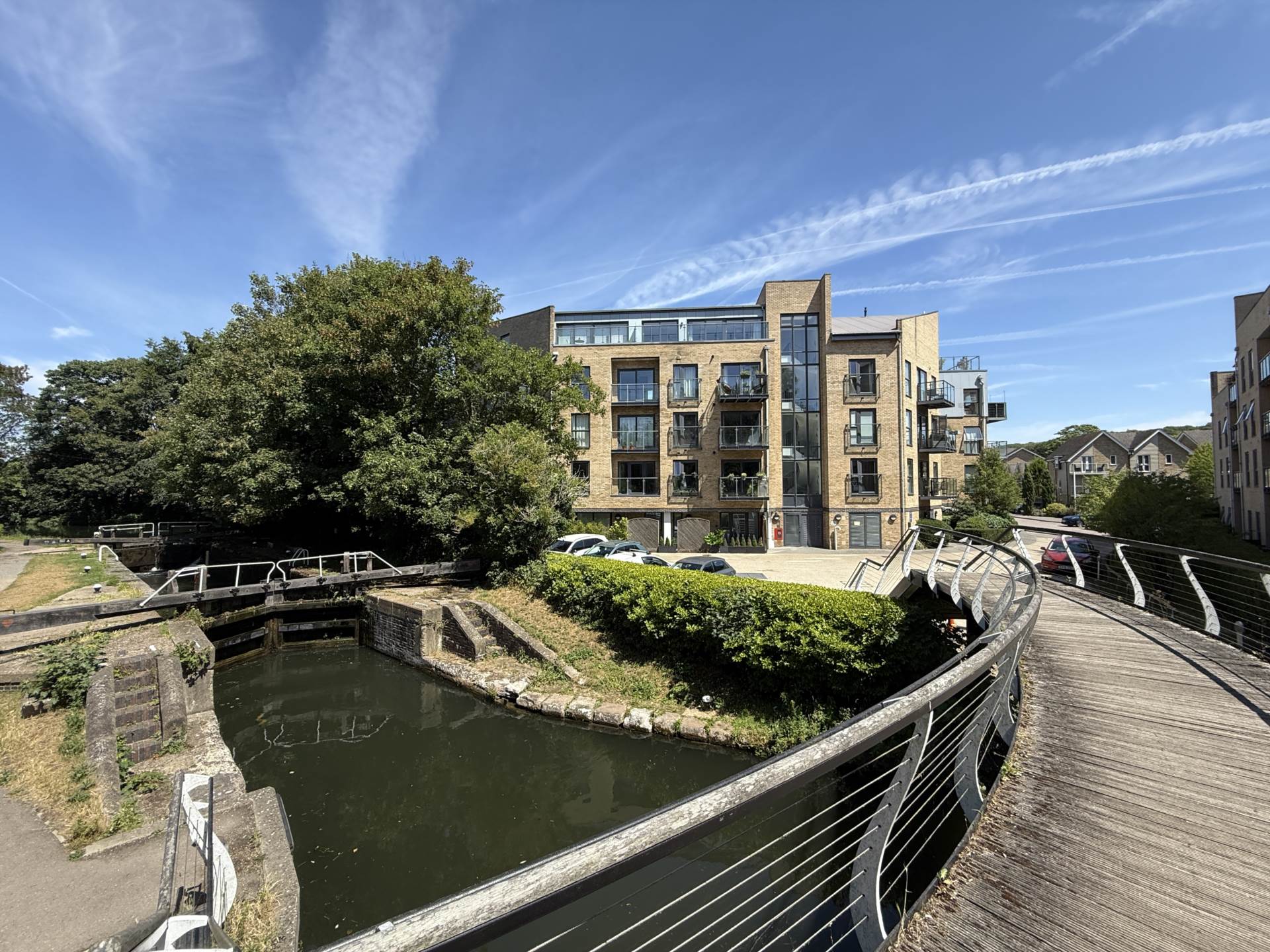 Additional Property Image 2 bedroom Flat for sale in Nash Mills Wharf 8