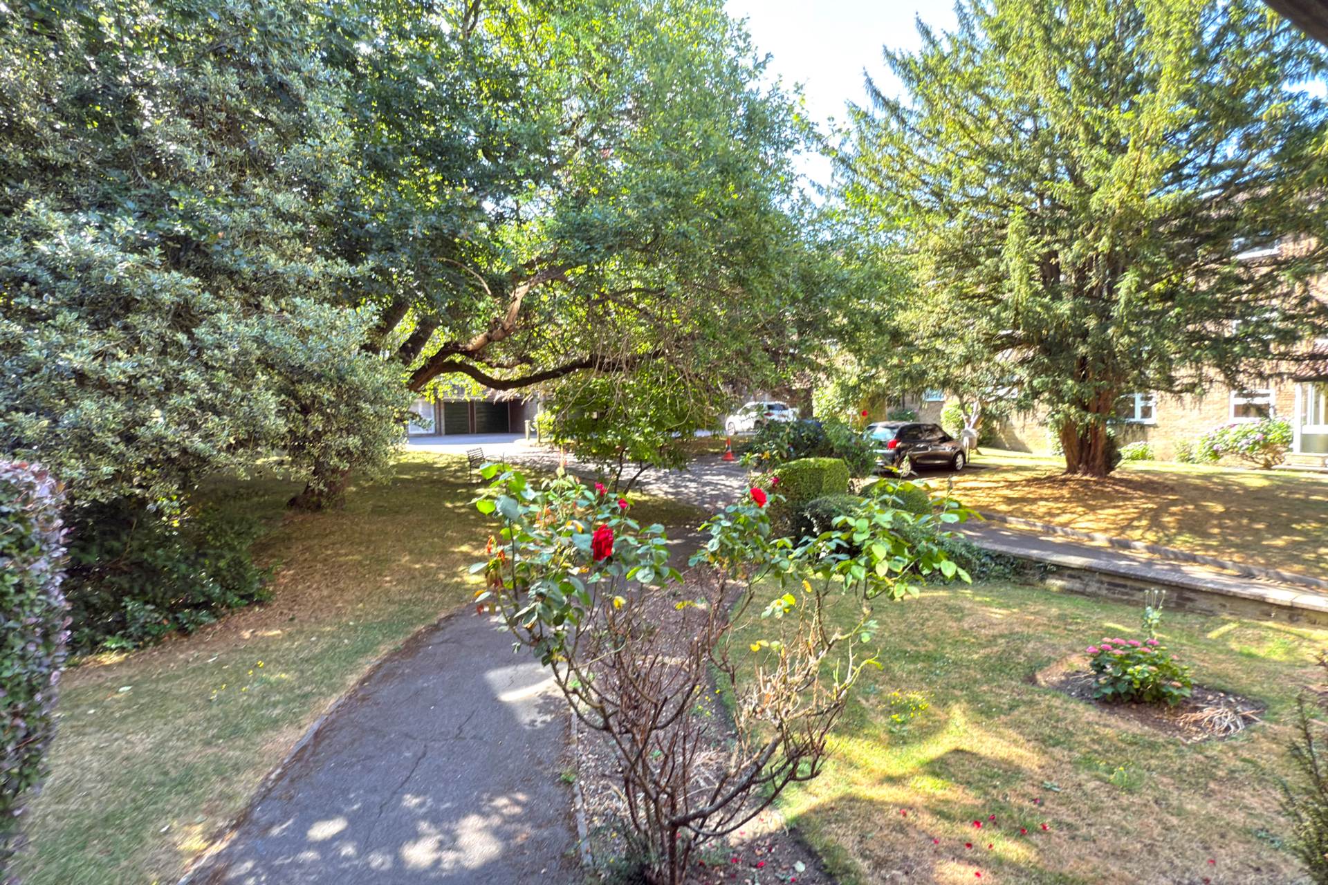 Additional Property Image 1 bedroom Apartment for sale in Bushey 9