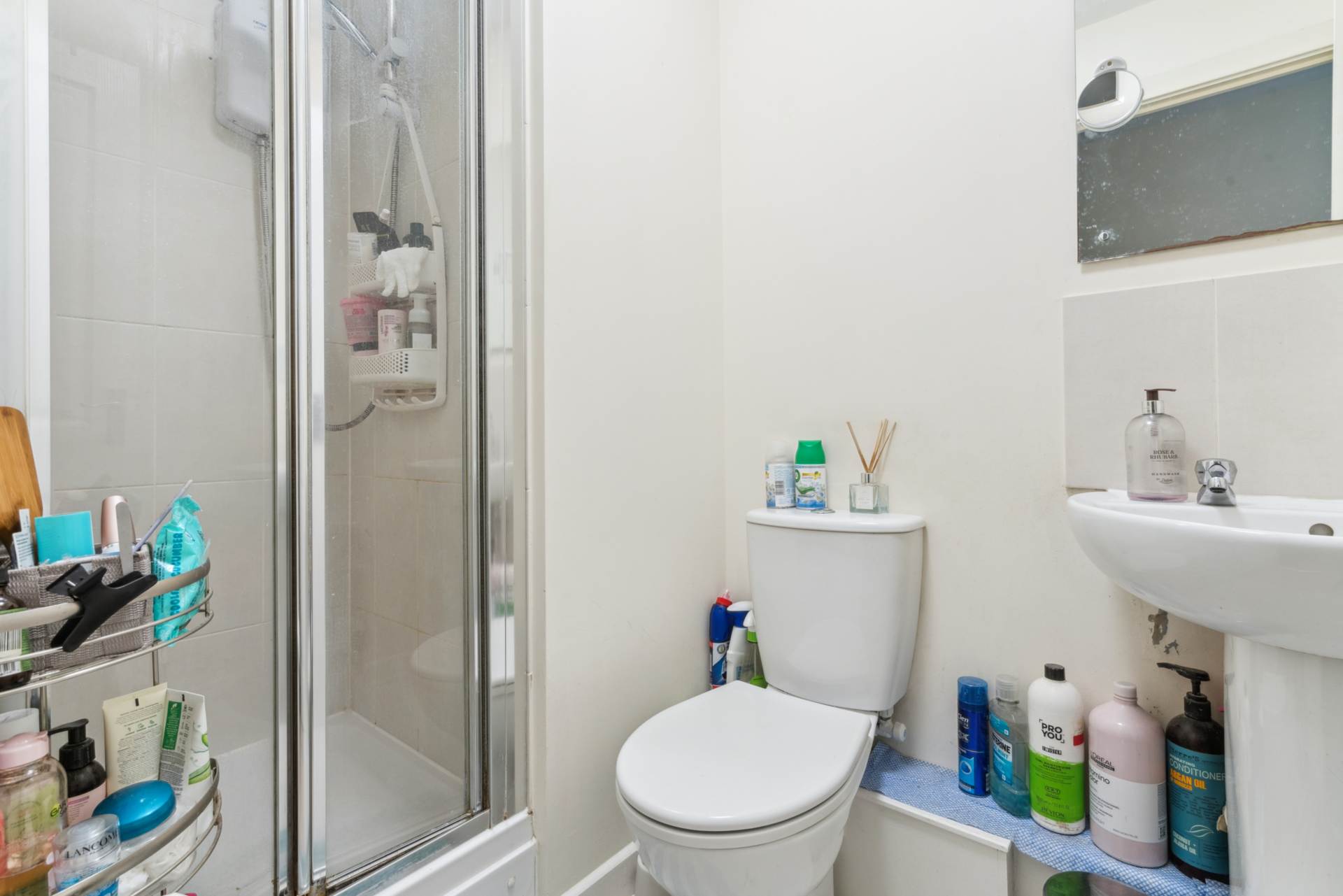 Additional Property Image 2 bedroom Apartment for sale in Watford 9