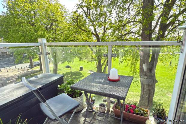 Additional Property Image 2 bedroom Apartment for sale in Watford 2