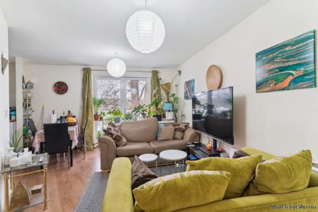 Additional Property Image 2 bedroom Apartment for sale in Watford 3
