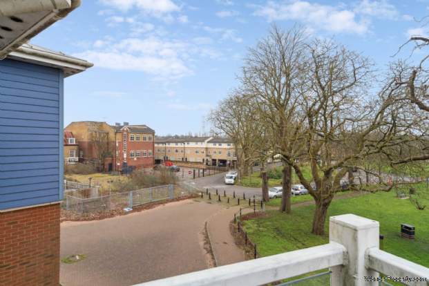 Additional Property Image 2 bedroom Apartment for sale in Watford 14