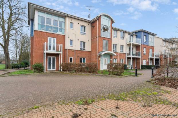 Additional Property Image 2 bedroom Apartment for sale in Watford 7