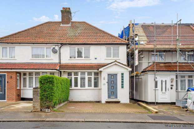Additional Property Image 3 bedroom Semi Detached for sale in Watford 12
