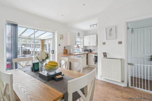 Additional Property Image 3 bedroom Semi Detached for sale in Watford 13