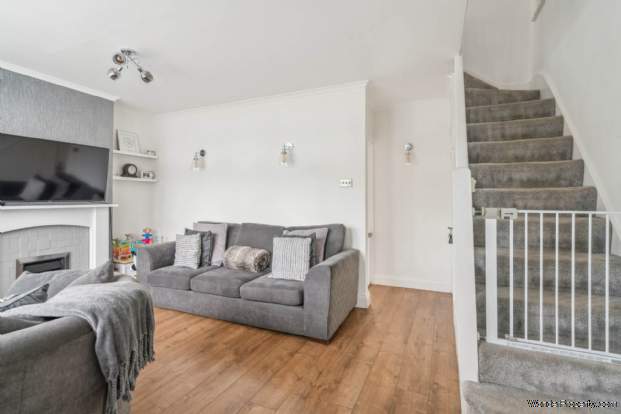 Additional Property Image 3 bedroom Semi Detached for sale in Watford 6
