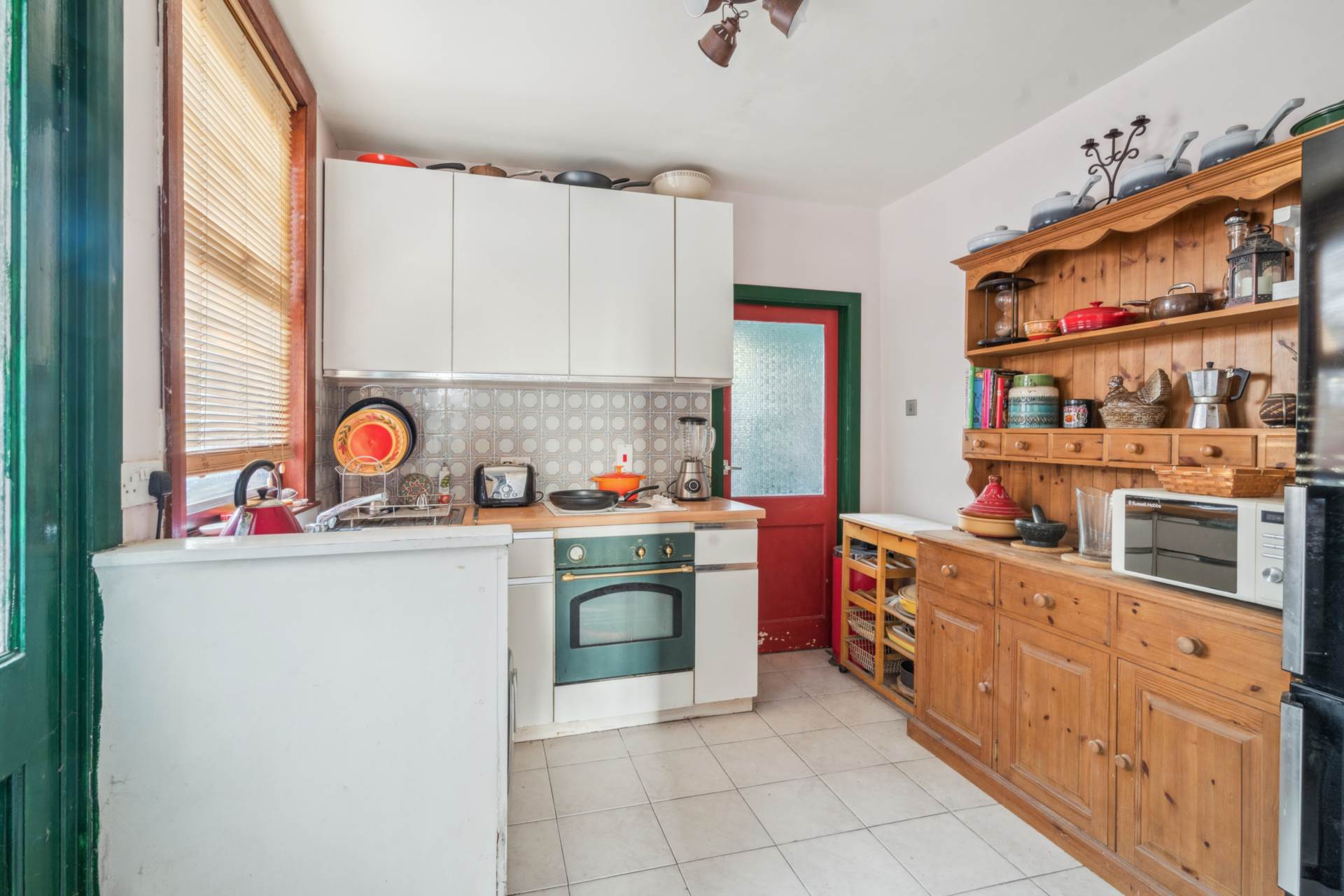 Additional Property Image 1 bedroom Maisonette for sale in Watford 4