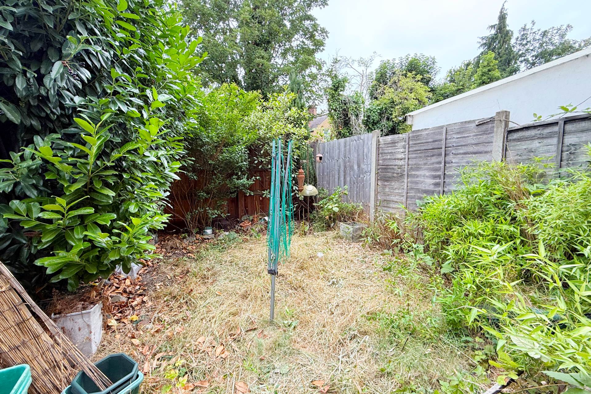 Additional Property Image 1 bedroom Maisonette for sale in Watford 9