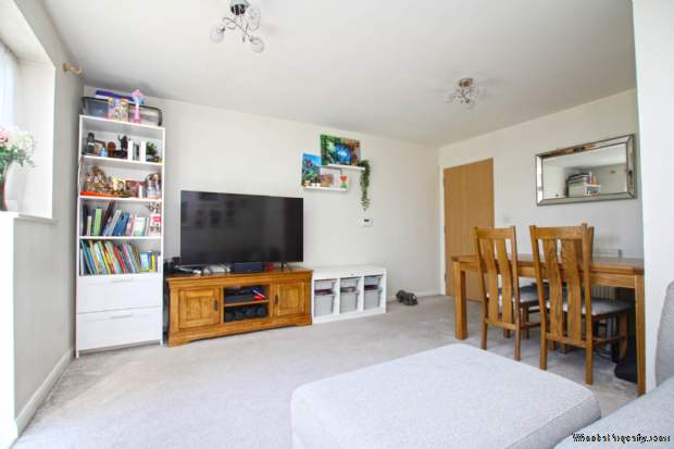 Additional Property Image 2 bedroom Apartment for sale in Watford 3