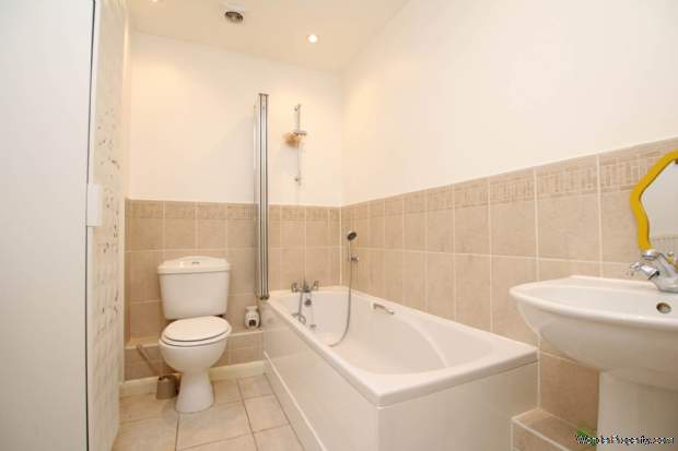 Additional Property Image 2 bedroom Apartment for sale in Watford 9