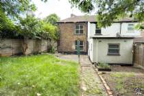 2 bedroom End of Terrace for sale in Watford
