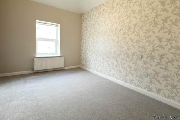 Additional Property Image 1 bedroom Flat for sale in Watford 8