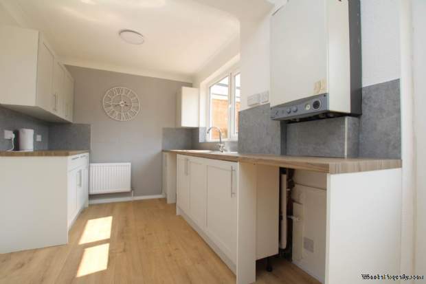 Additional Property Image 3 bedroom Semi Detached to rent in Watford 5