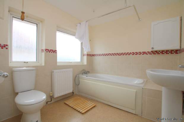 Additional Property Image 3 bedroom Semi Detached to rent in Watford 11