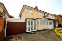 3 bedroom Semi Detached to rent in Watford