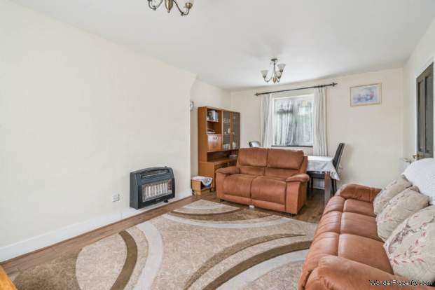 Additional Property Image 3 bedroom Semi Detached for sale in Watford 3