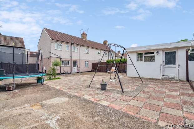 Additional Property Image 3 bedroom Semi Detached for sale in Watford 11