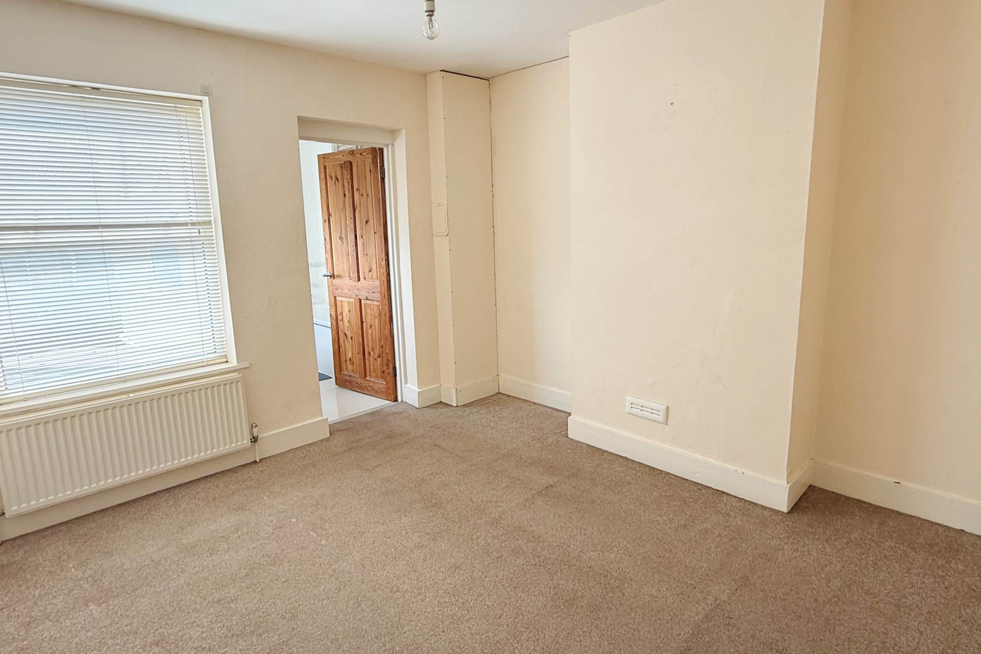 Additional Property Image 1 bedroom Maisonette for sale in Watford 7